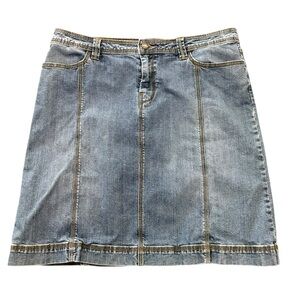 CAbi Women’s Blue Denim Skirt With Subtle A Line Size 12